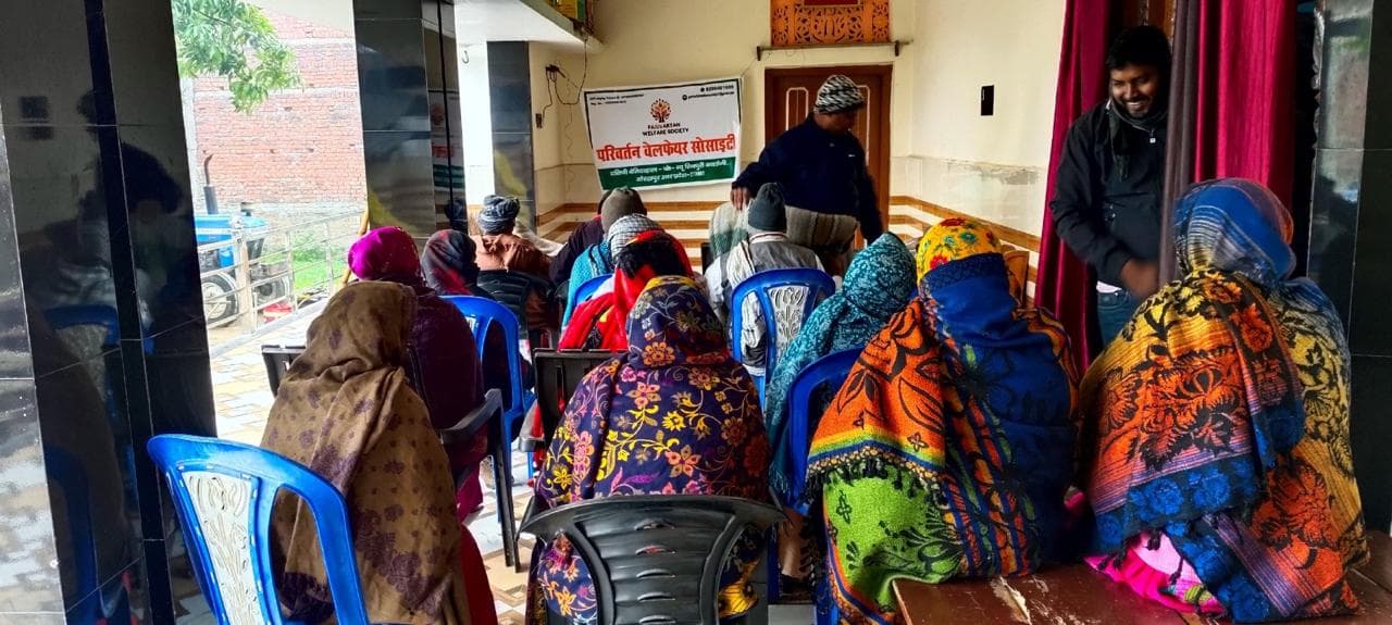 Warm blankets for families sleeping in winter cold