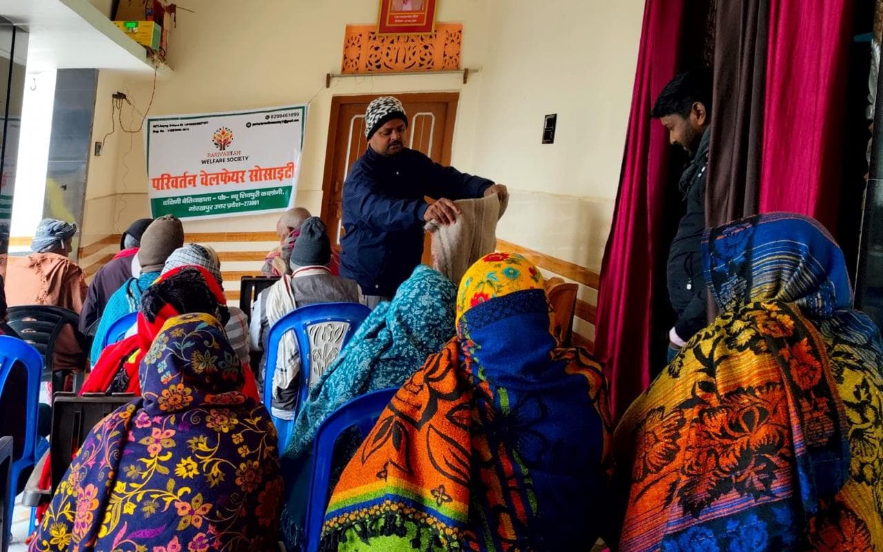 Community blanket distribution camp